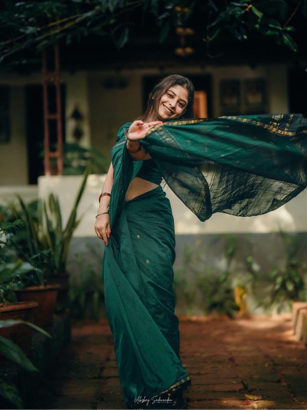 PURE MAHESWARI COTTON SILK HANDLOOM SAREE-AKHILA GREEN - Image 2