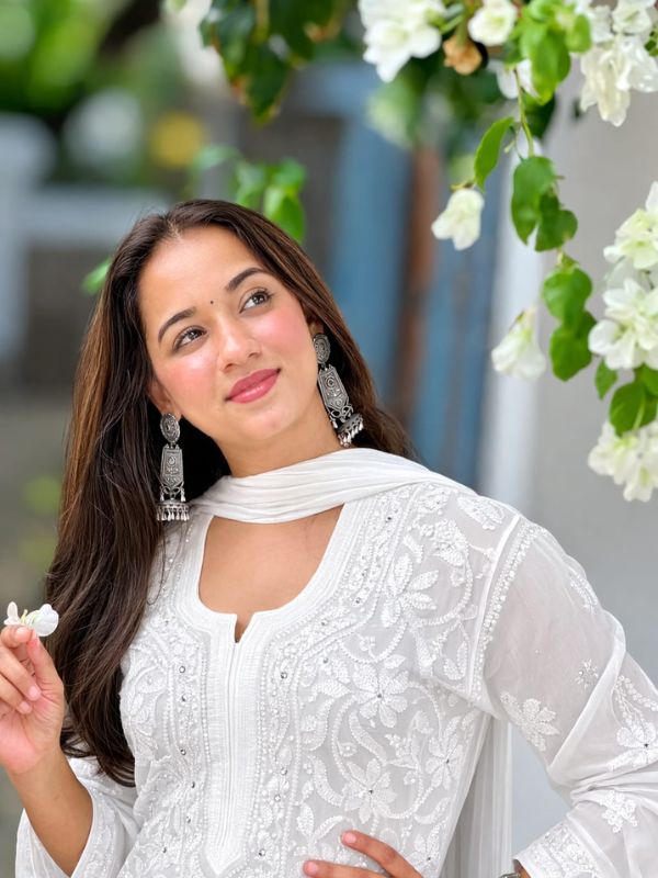 CHIKANKARI Viscose Georgette top and pant with mukesh-white(DUPATTA INCLUDING) - Image 2